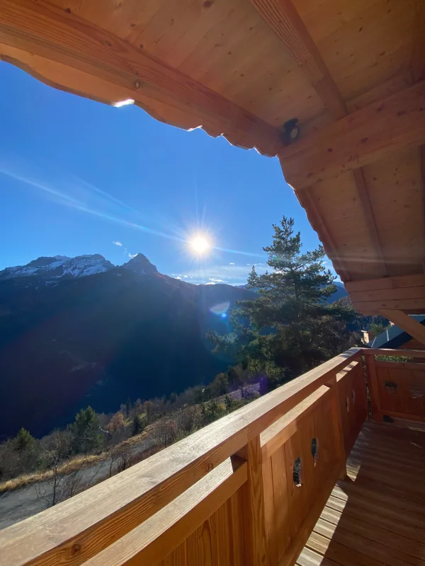 vue balcon soleil net chalet la grotte de l’ours praloup - Chalet luxe La grotte de l'ours vue balcon soleil net chalet la grotte de l’ours praloup - Chalet luxe La grotte de l'ours